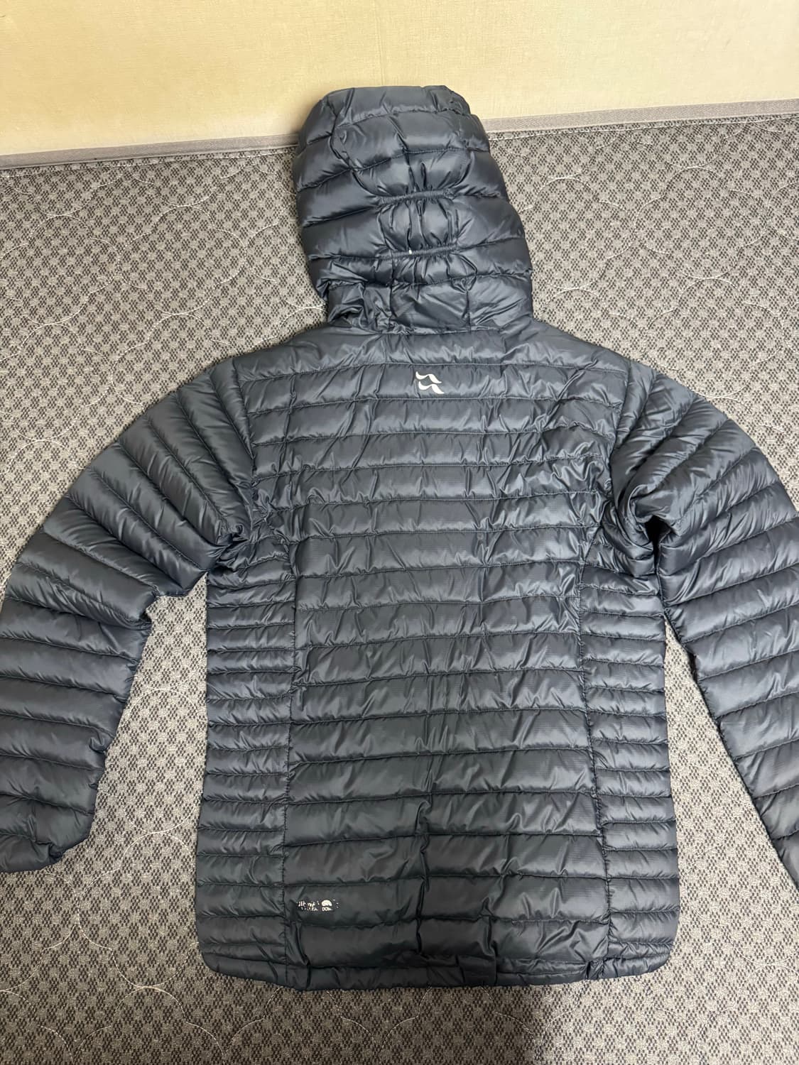 랩(Rab) 알파인 자켓 벨루가 상품이미지2