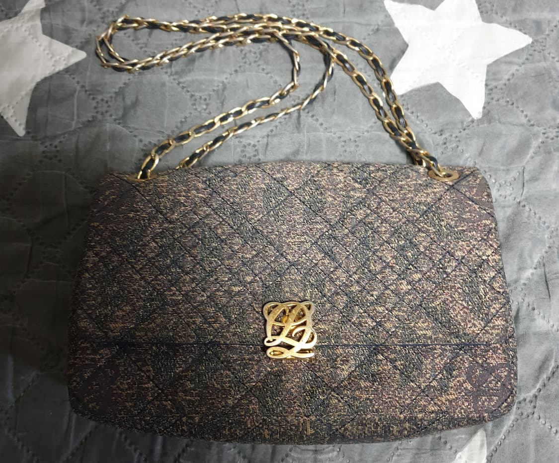루이까또즈 클래식 트위드 패브릭 금장로고 체인 미니숄더백 상품이미지1