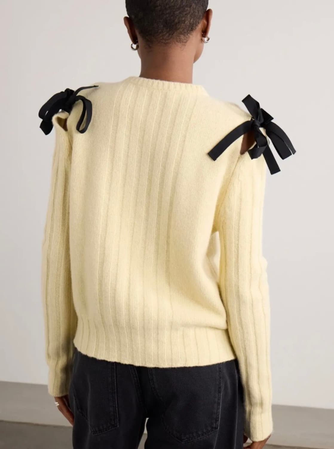 [XS]몰리 고다드 24fw 보우 컷팅 니트 상품이미지3