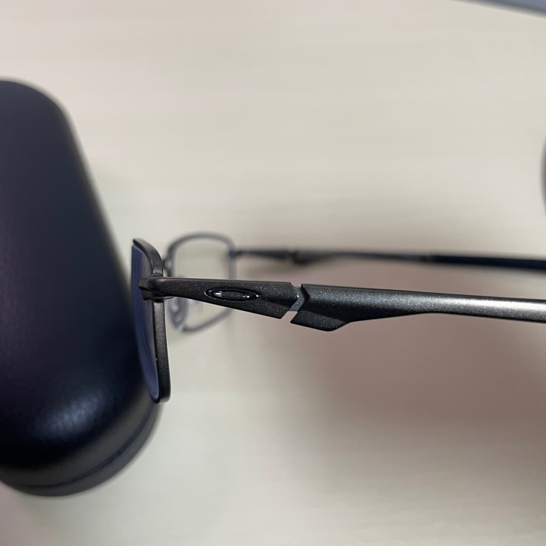 오클리 보틀로켓 4.0 퓨터 안경 상품이미지2