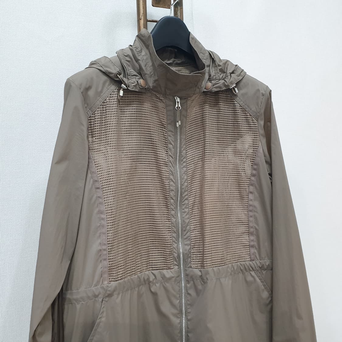 아이더 여성용 여름 바람막이 자켓 L 상품이미지2