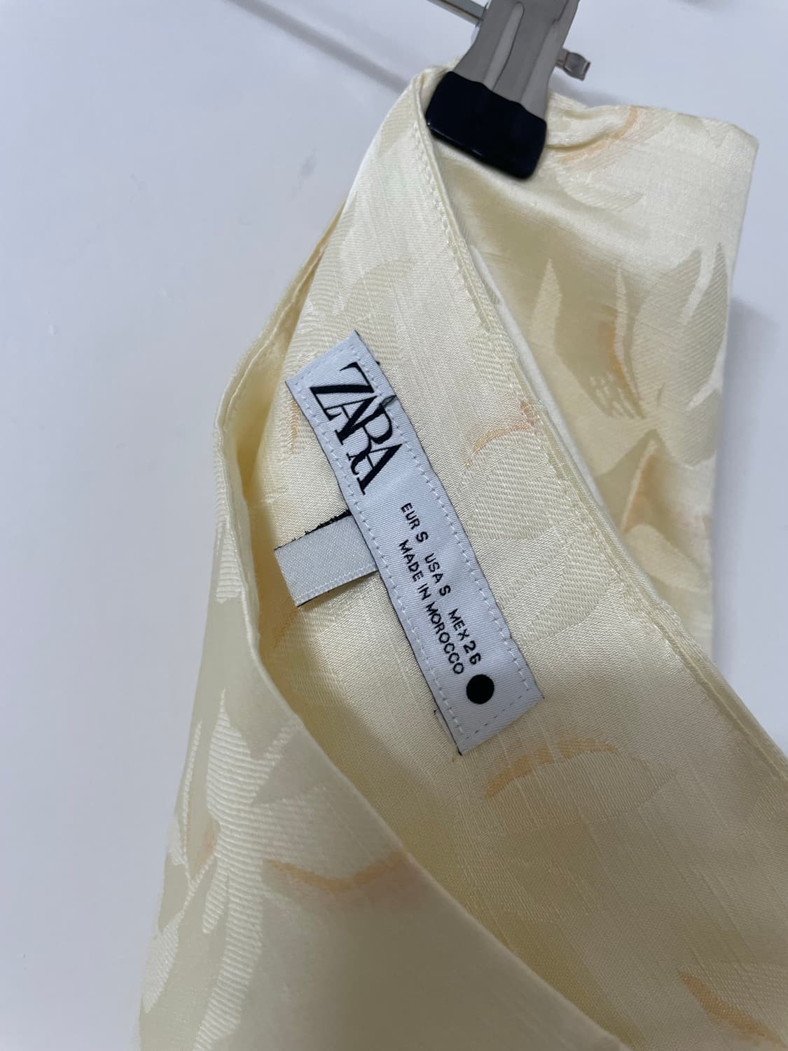 Zara 패치 미디스커트 상품이미지5