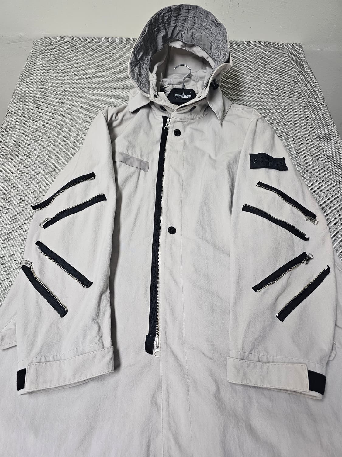 스톤아일랜드 쉐도우프로젝트 Hollowcore Long Parka 상품이미지3