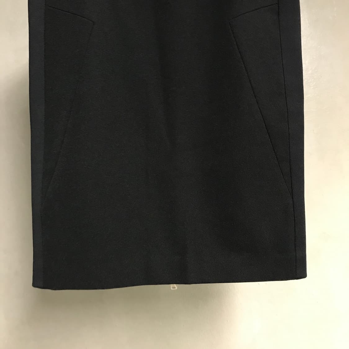 프라다 스포츠 블랙 스커트 42(W) 상품이미지3
