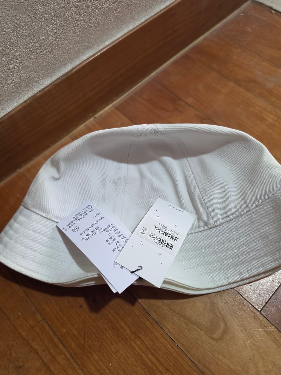 새상품)캘빈클라인 CK 로고 화이트 버킷햇 상품이미지2