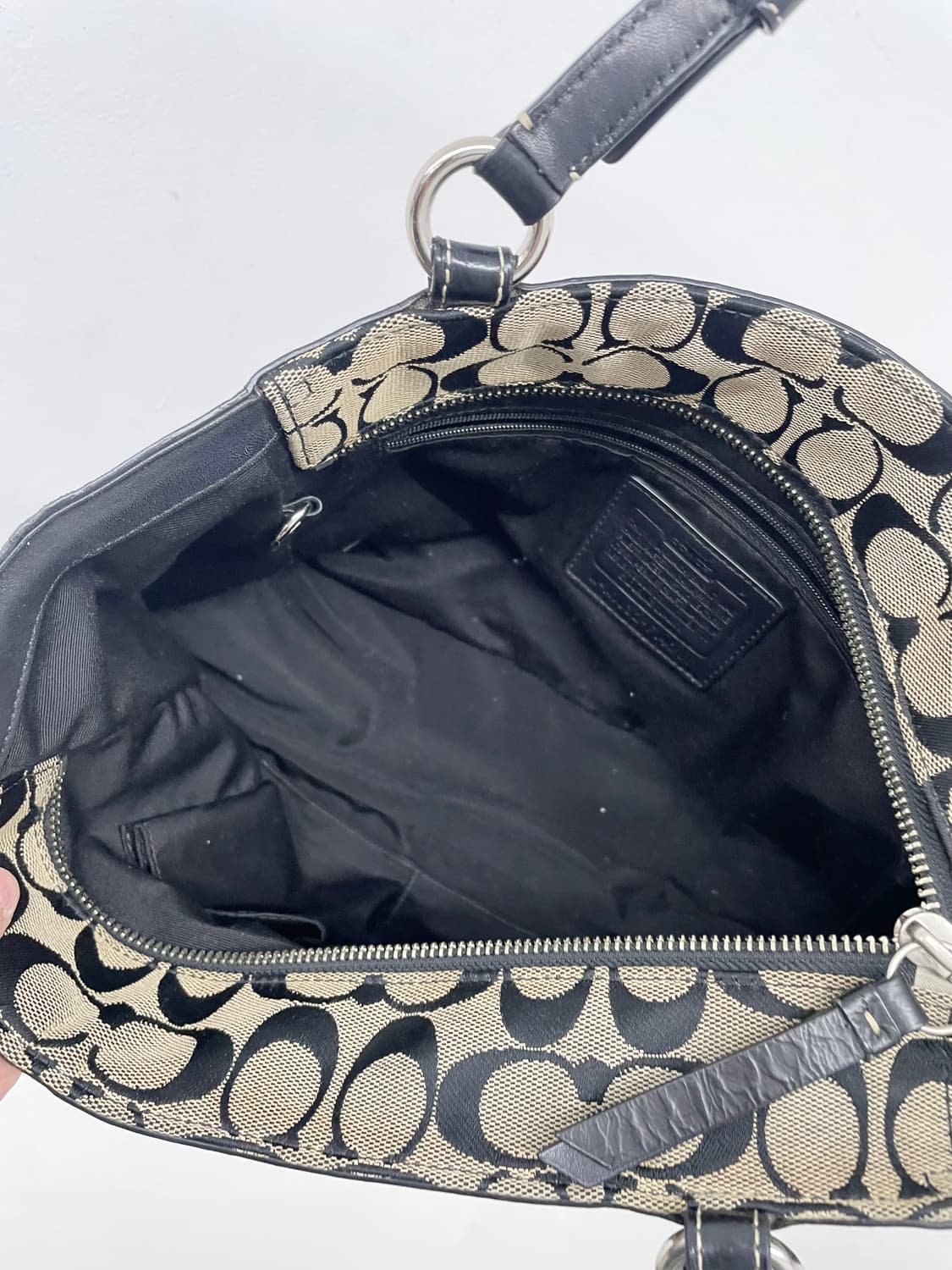 코치 자카드 시그니처 숄더백  상품이미지5