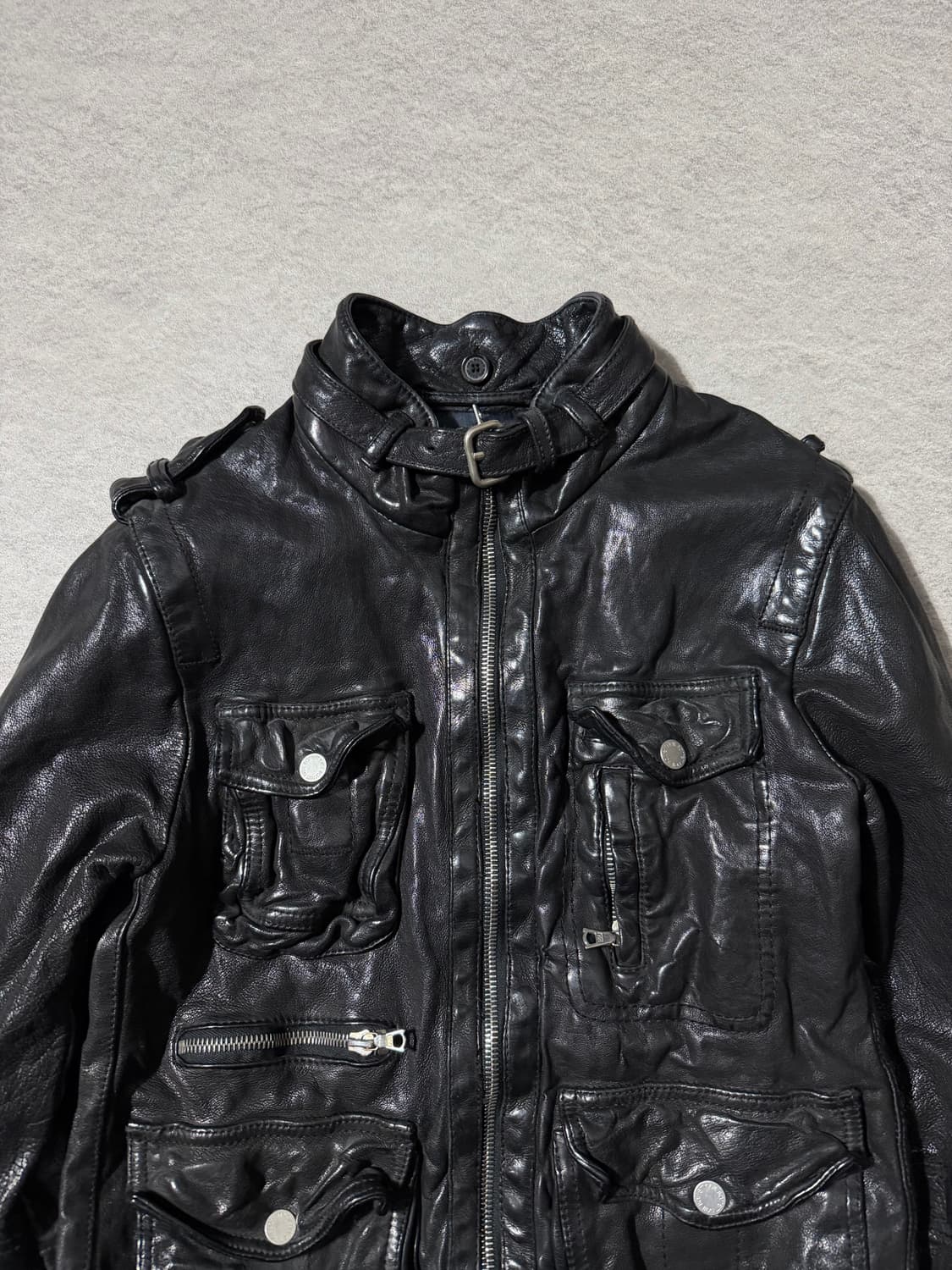 닐바렛 멀티지퍼 버팔로레더자켓 상품이미지4