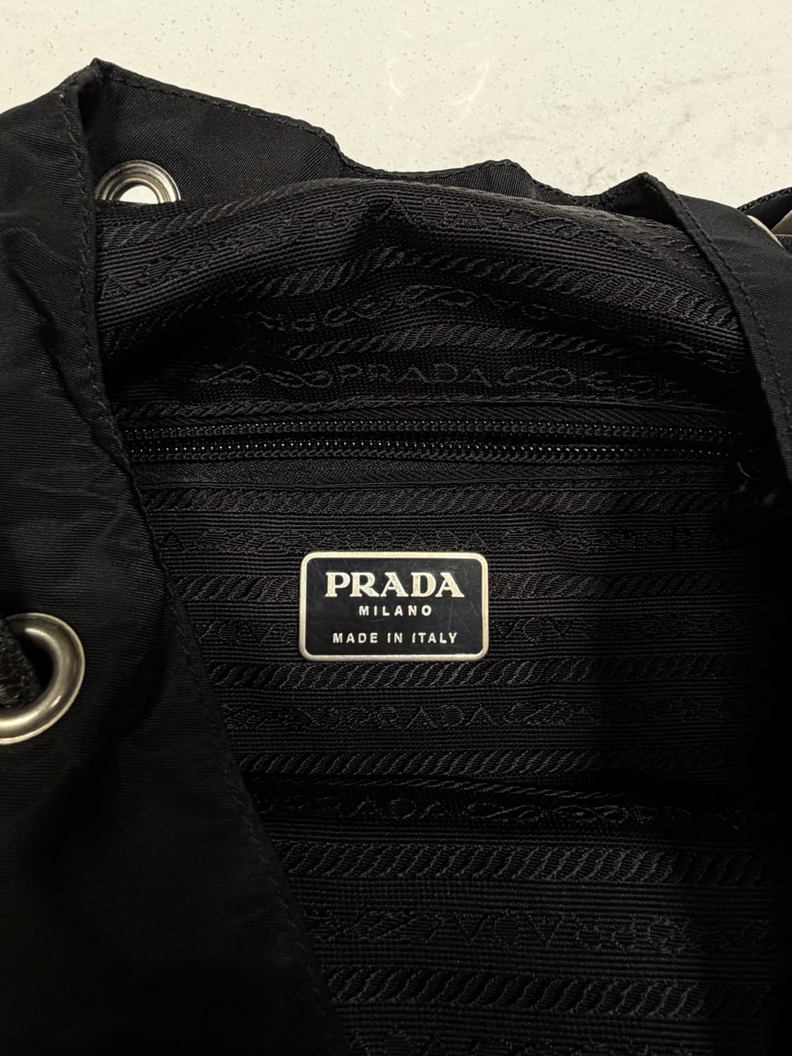 (정품) 프라다 가방 판매합니다. ( 보증서 0 ) (사이즈 M) 상품이미지2