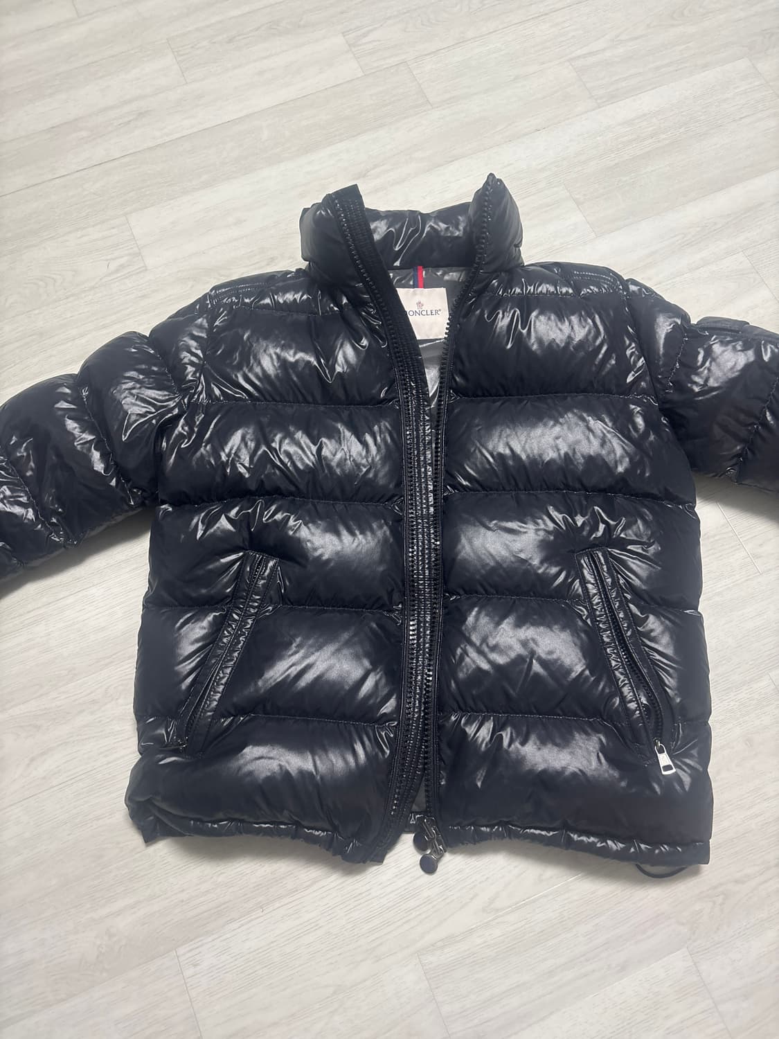 몽클레어 마야 블랙 판매 (정품 / 사용감O) 상품이미지1