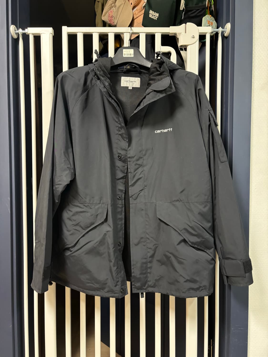 칼하트 바람막이 블랙 상품이미지2