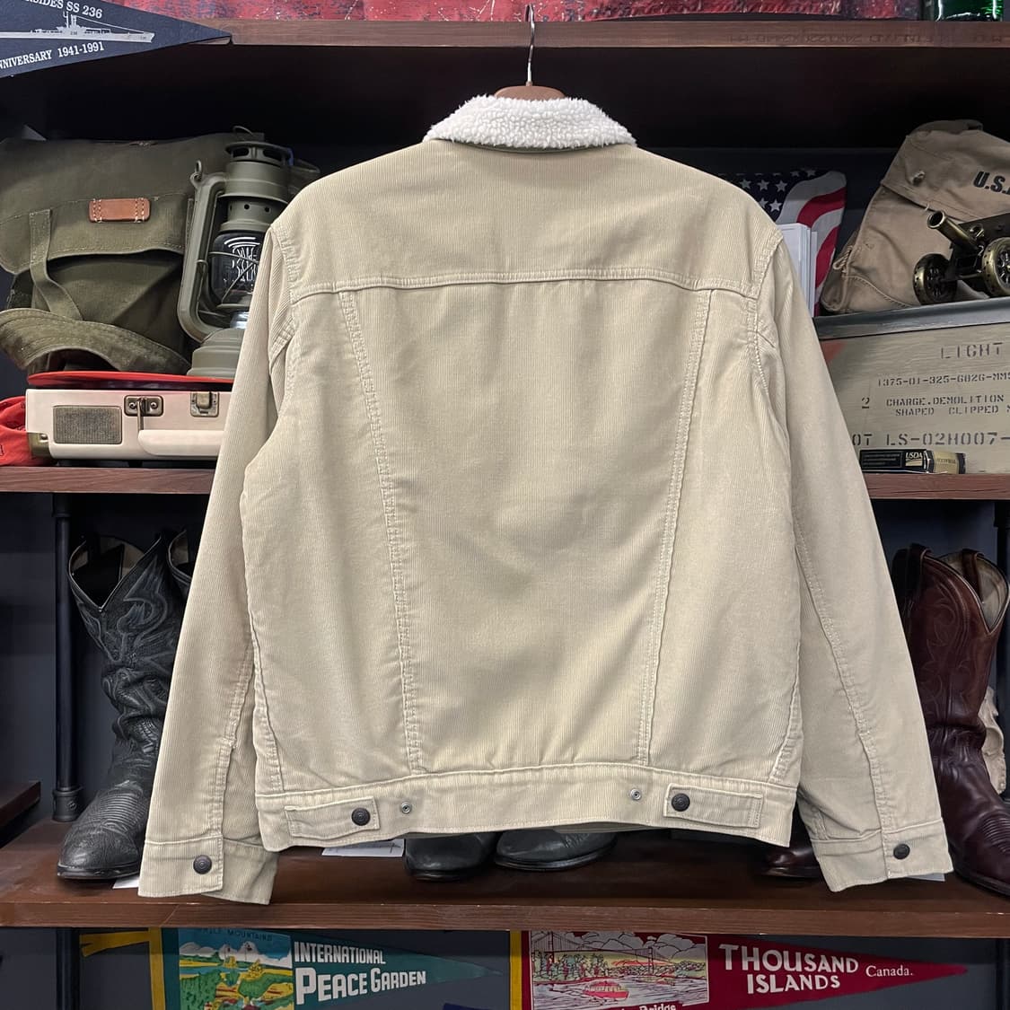 리바이스 스탠다드 코듀로이 쉐르파 자켓 상품이미지2