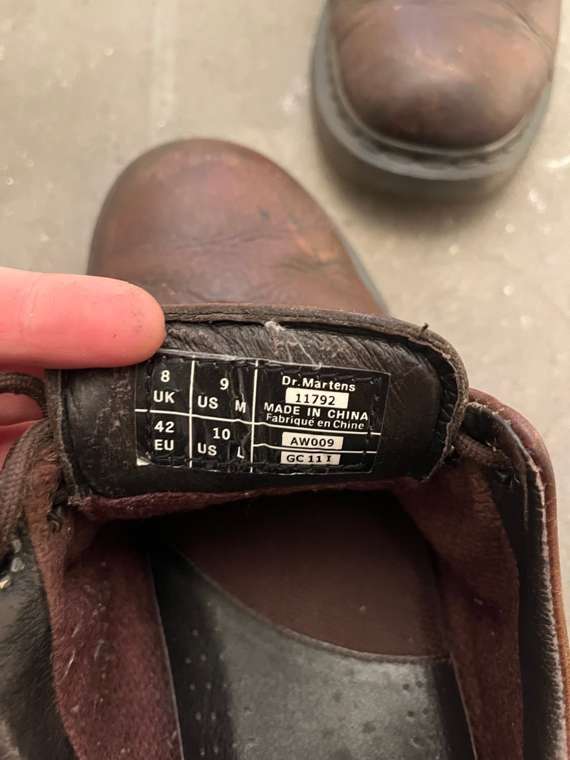 Dr. Marten 홀 그레인 레더 슈즈 상품이미지5