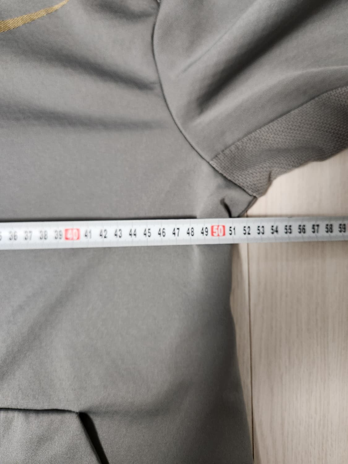 나이키 골드스우시 써마핏 기모 트레이닝 상하의 세트 사이즈L

상의는 오 상품이미지3