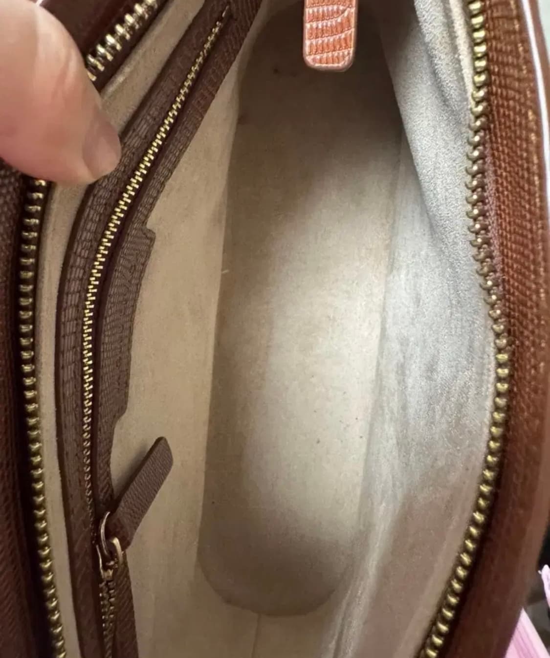 자이구루데바옴 브라운 페기백 상품이미지3