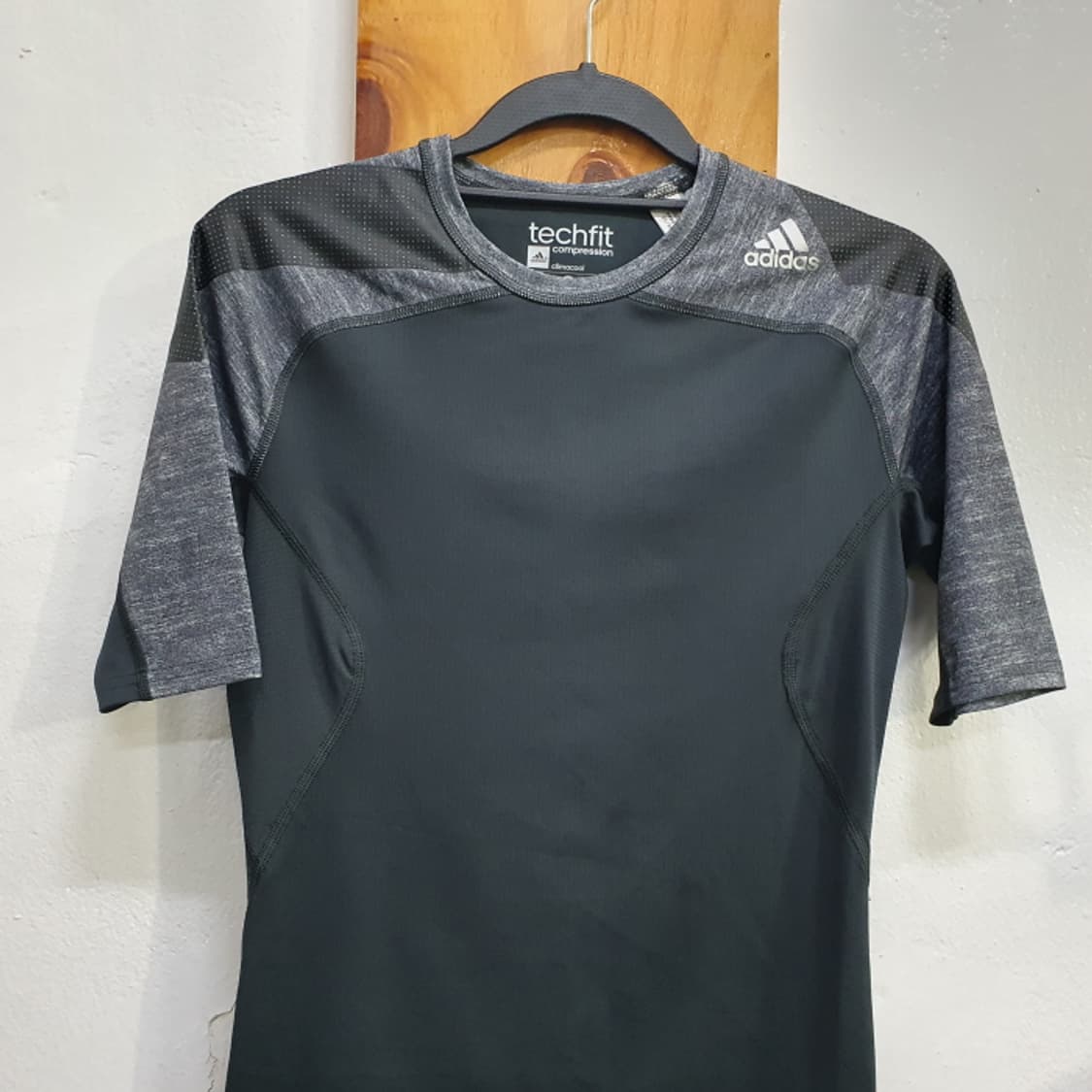 아디다스 techfit 기능성 반팔티(105) 상품이미지2