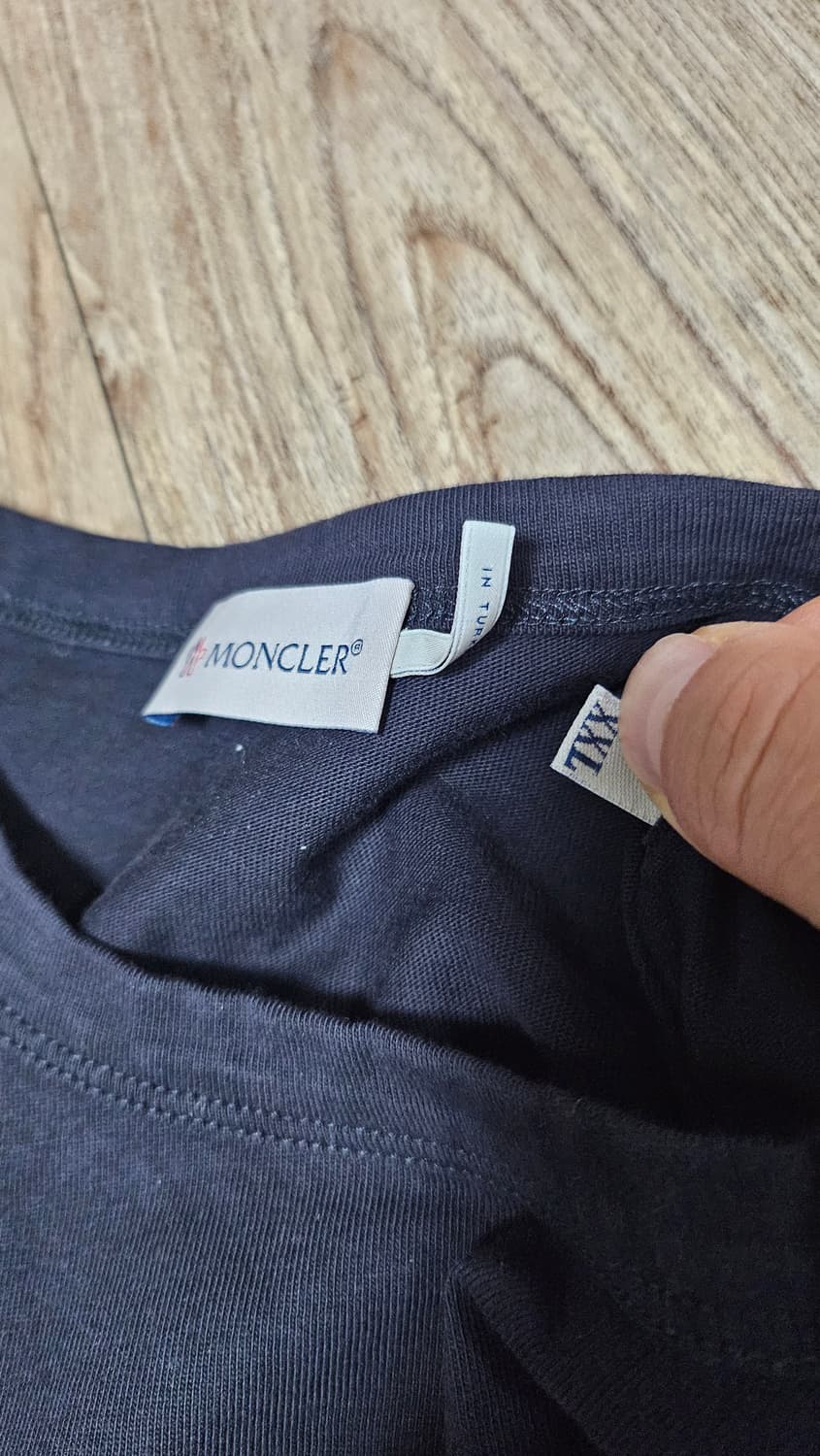 몽클레어 남성 2XL 긴팔티셔츠 상품이미지4