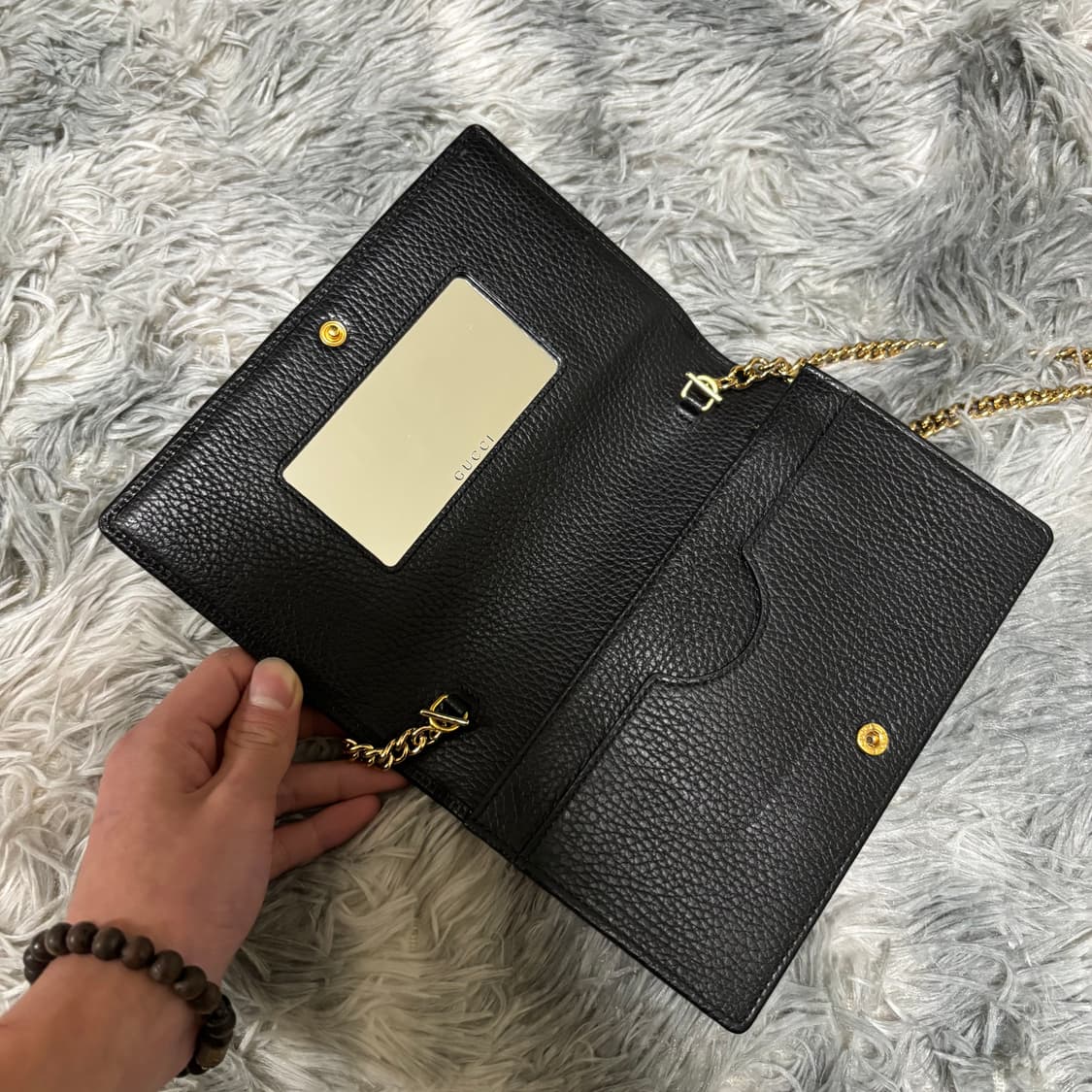 S급 구찌 GG 마몽(마몬트) 레더 체인백 급처 상품이미지4