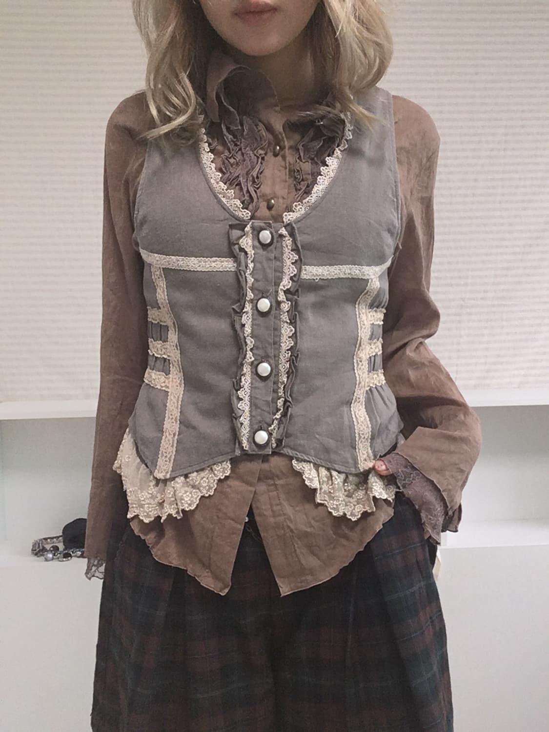 axes femme vintage antique lace vest 상품이미지3
