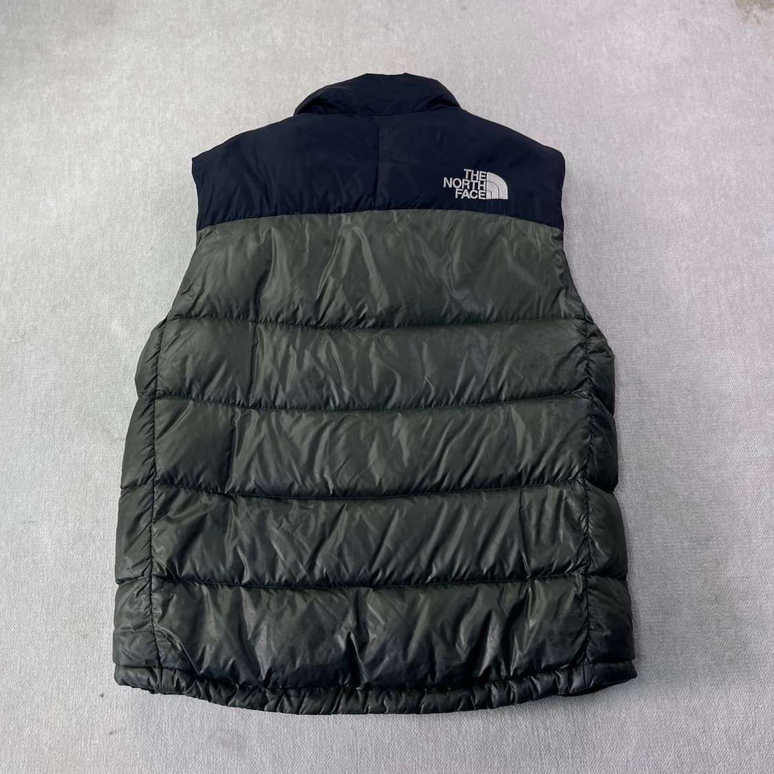 100 노스페이스 1996 눕시 700 카키 조끼 패딩 상품이미지2