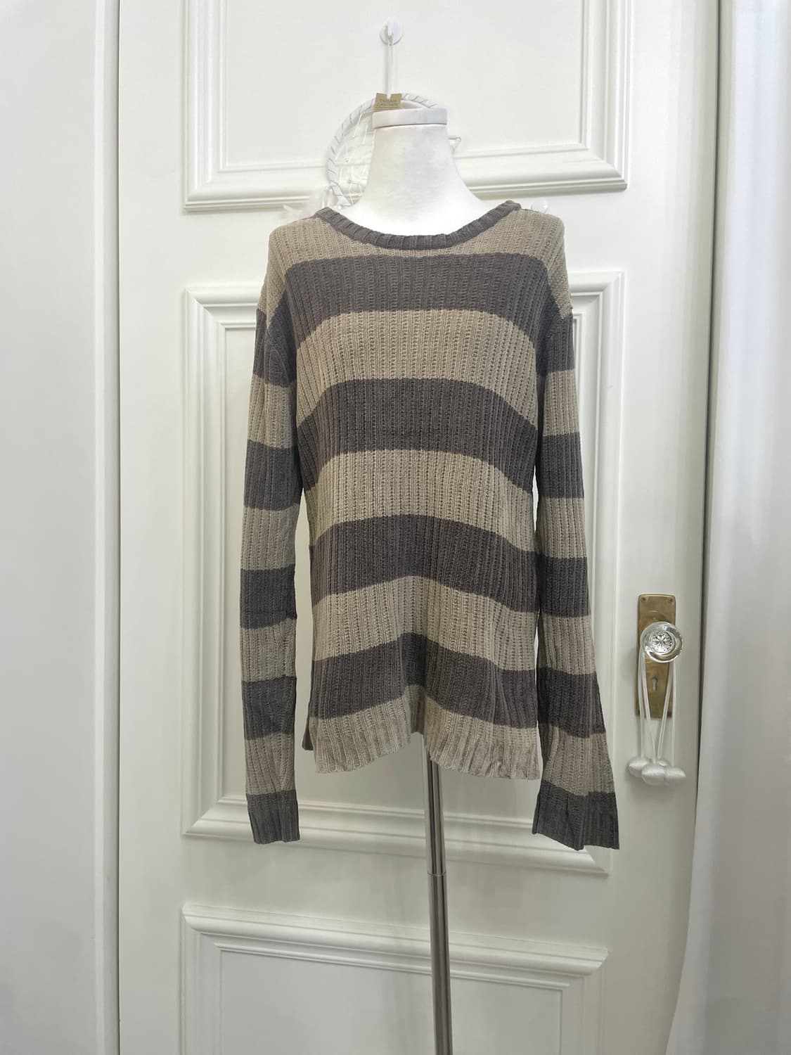 brown charcoal y2k stripe loose sweater 상품이미지1