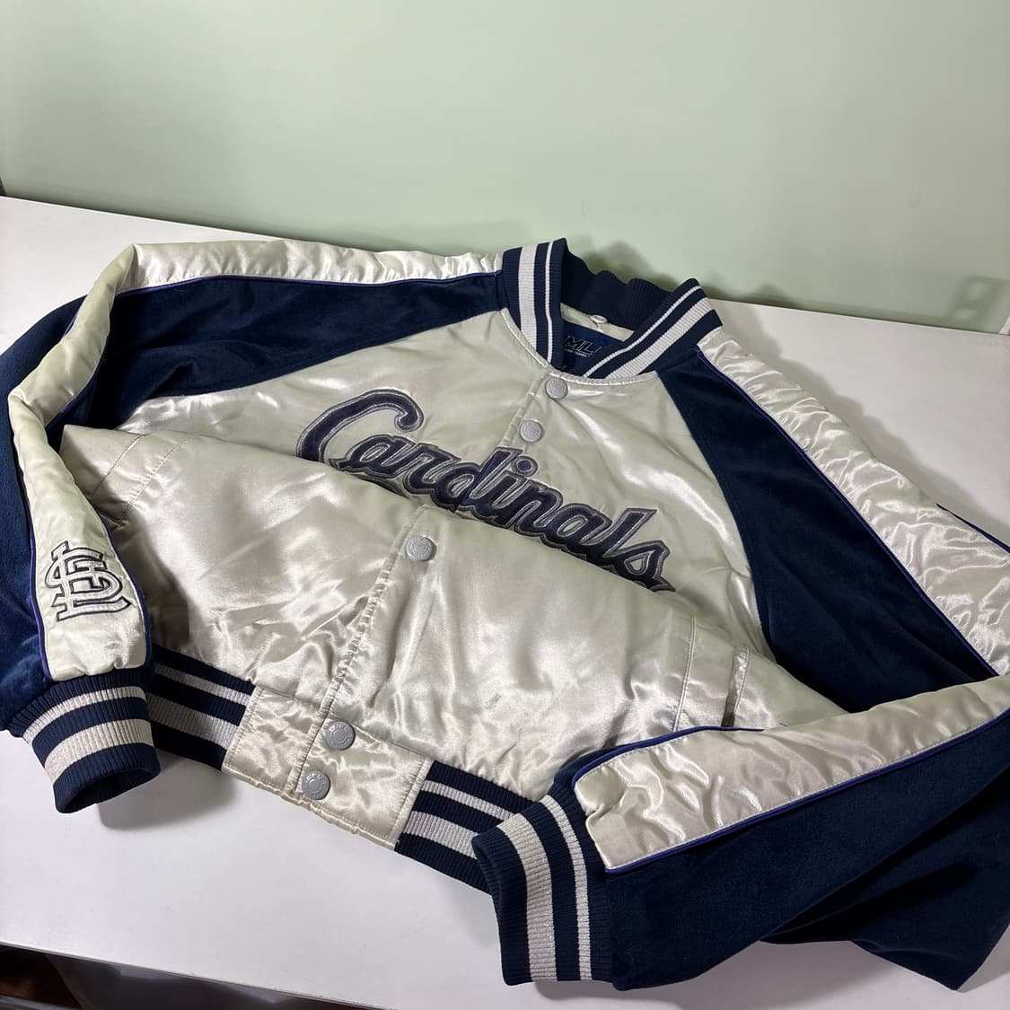 95-100 MLB 실버 벨벳배색 세인트루이스 바시티자켓 상품이미지2