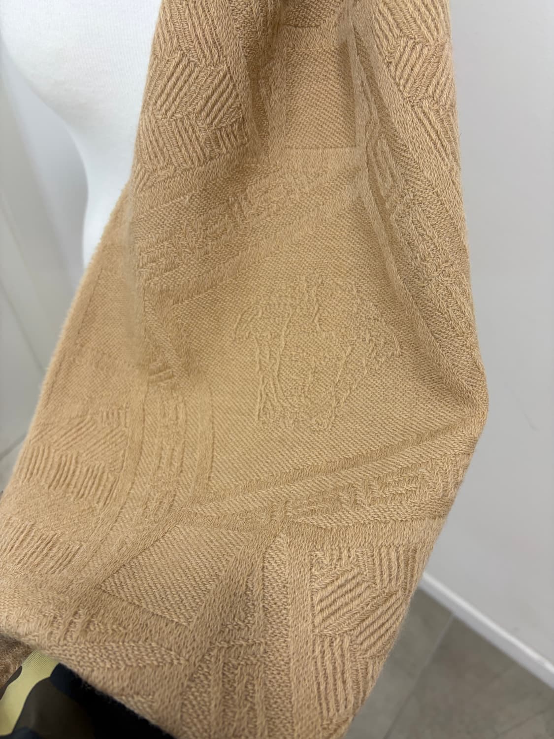 베르사체 메두사 울 머플러 목도리 상품이미지5