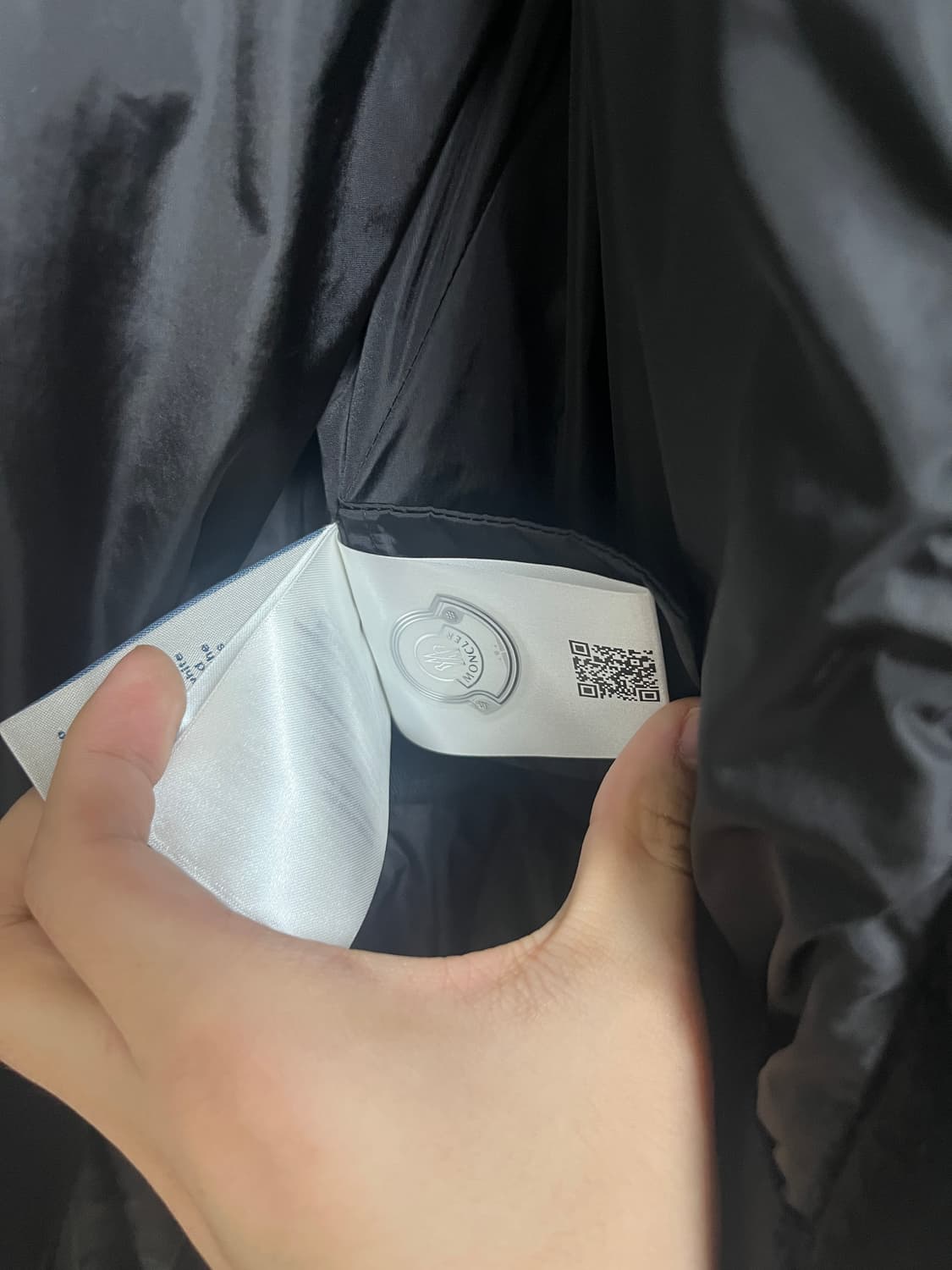 몽클레어 마리 숏패딩 드라이후 급처 상품이미지5