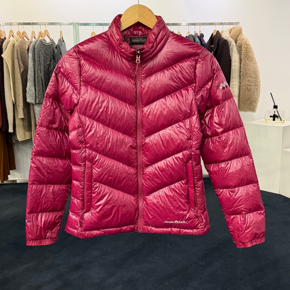 [S] 몽벨 구스다운 경량패딩  상품이미지1
