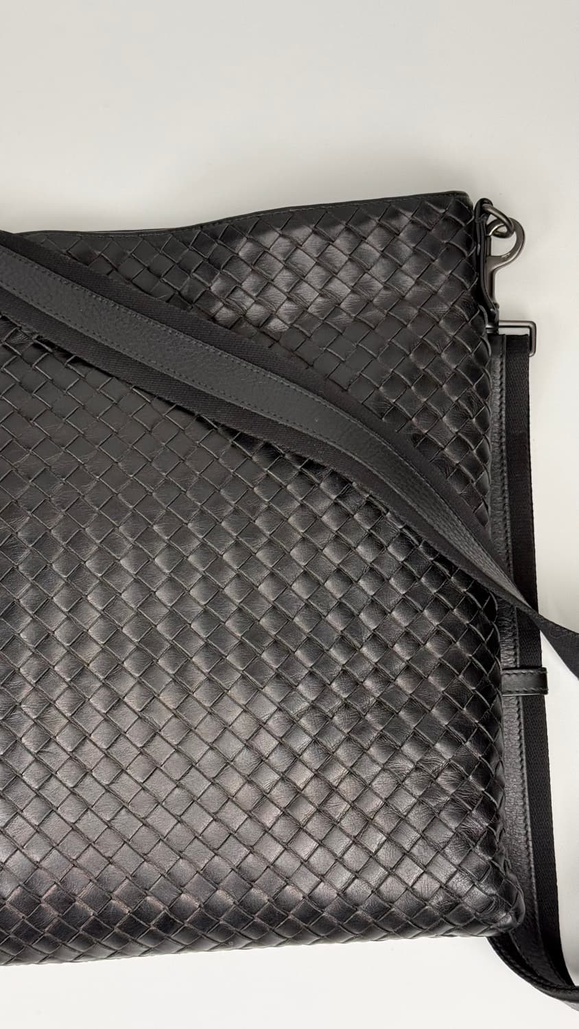 BOTTEGA VENETA 보테가 베네타 인트레치아토 나파 크로스바디 백 상품이미지4