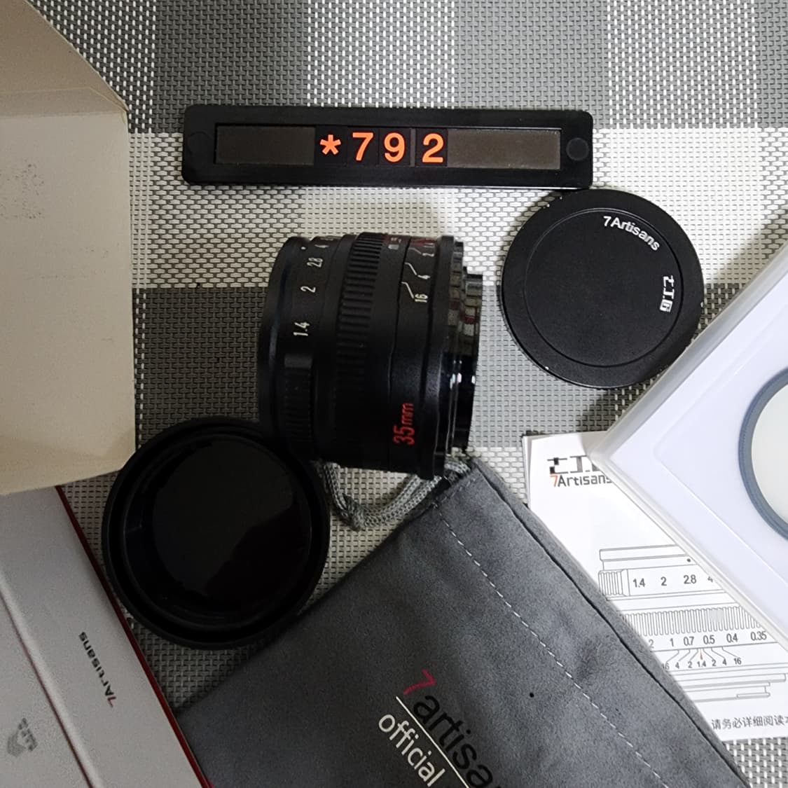 7아티산 35mm 1.4 단렌즈 박스품 상품이미지5
