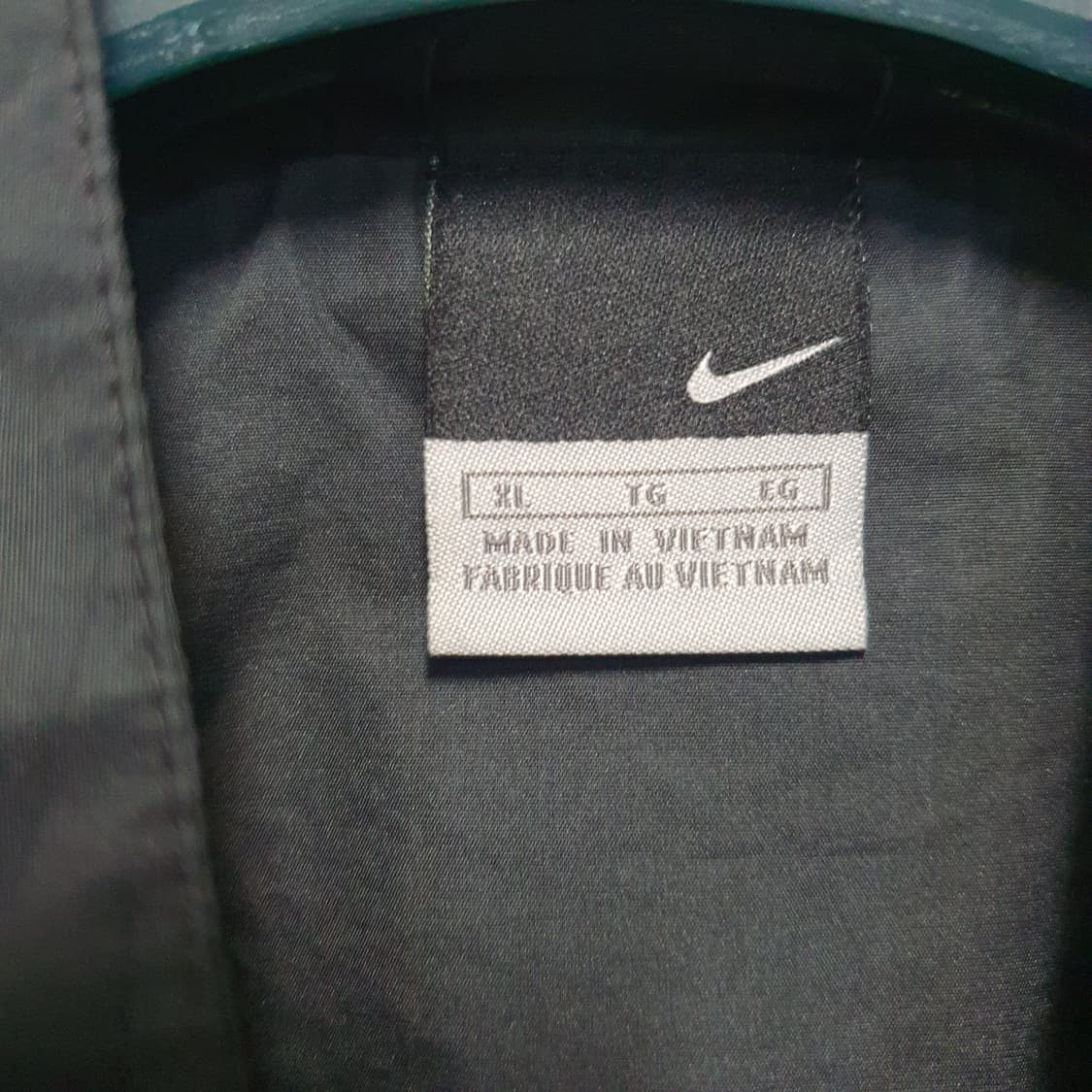 나이키 스우시  블랙 바람막이 자켓  상품이미지5