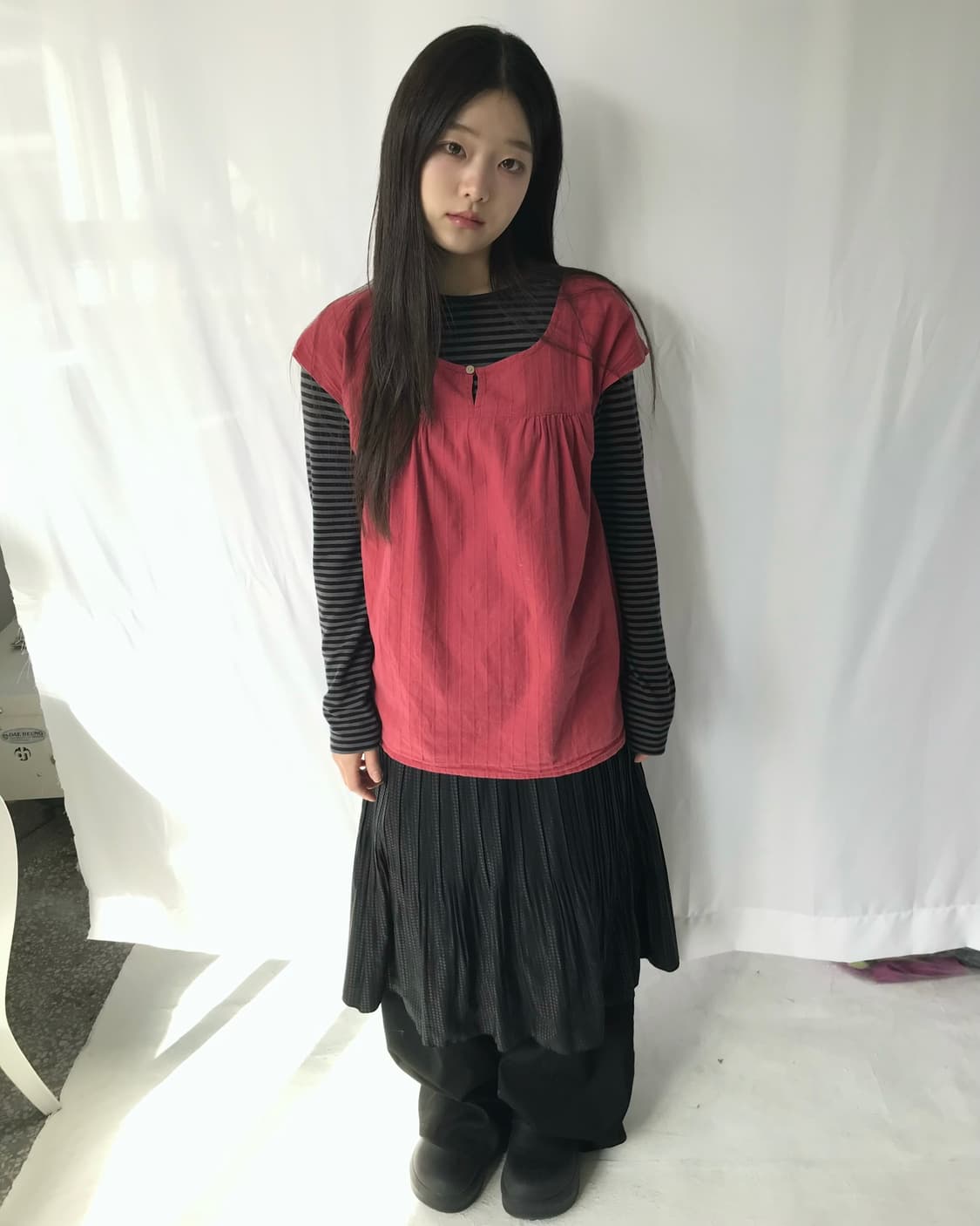 소프트 레드 버튼 블라우스  상품이미지3