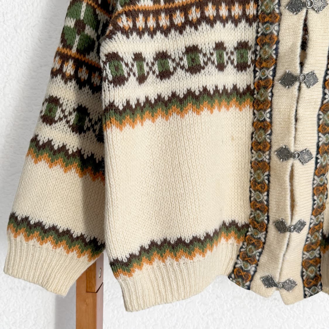 Norwegian Olive Wool Cardigan 상품이미지3