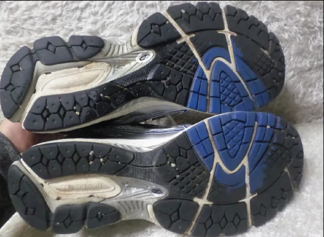 뉴발란스 1906 메탈릭 실버 270 상품이미지3