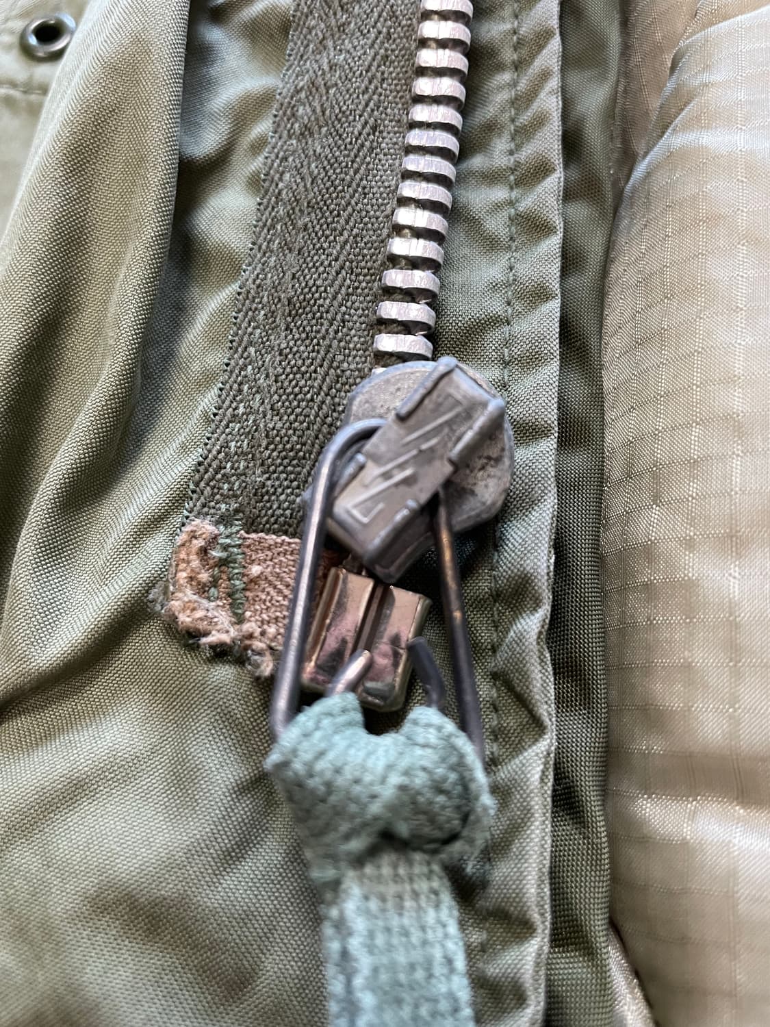 단종된 68년산 미군 og 2세대 M65 피쉬테일 파카 개파카 은지퍼 상품이미지2