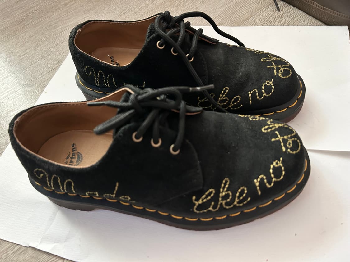 닥터마틴 1461 자수 데저트 오아시스 스웨이드 블랙 상품이미지1