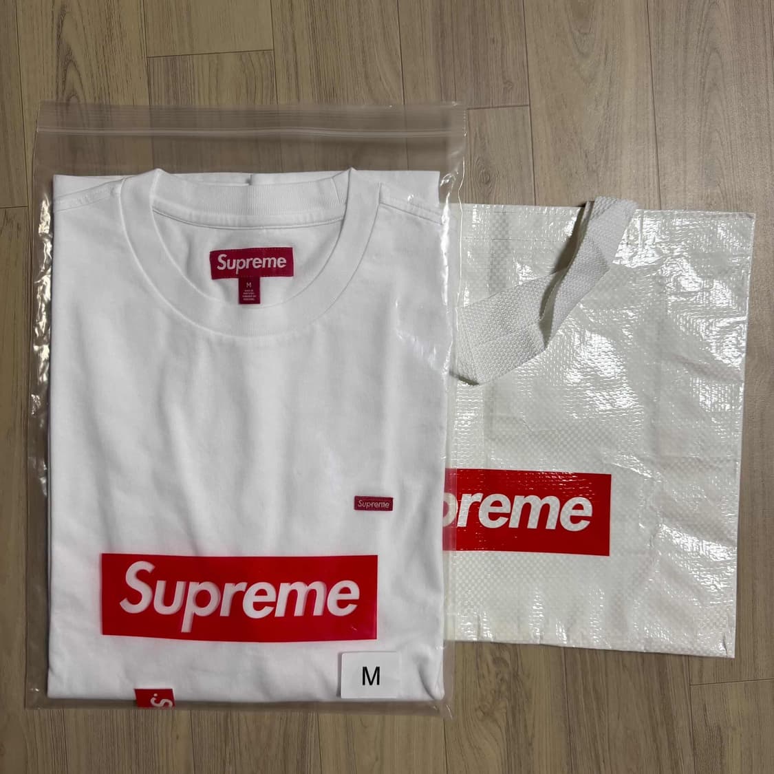 슈프림 스몰박스 로고 반팔티 M 상품이미지2