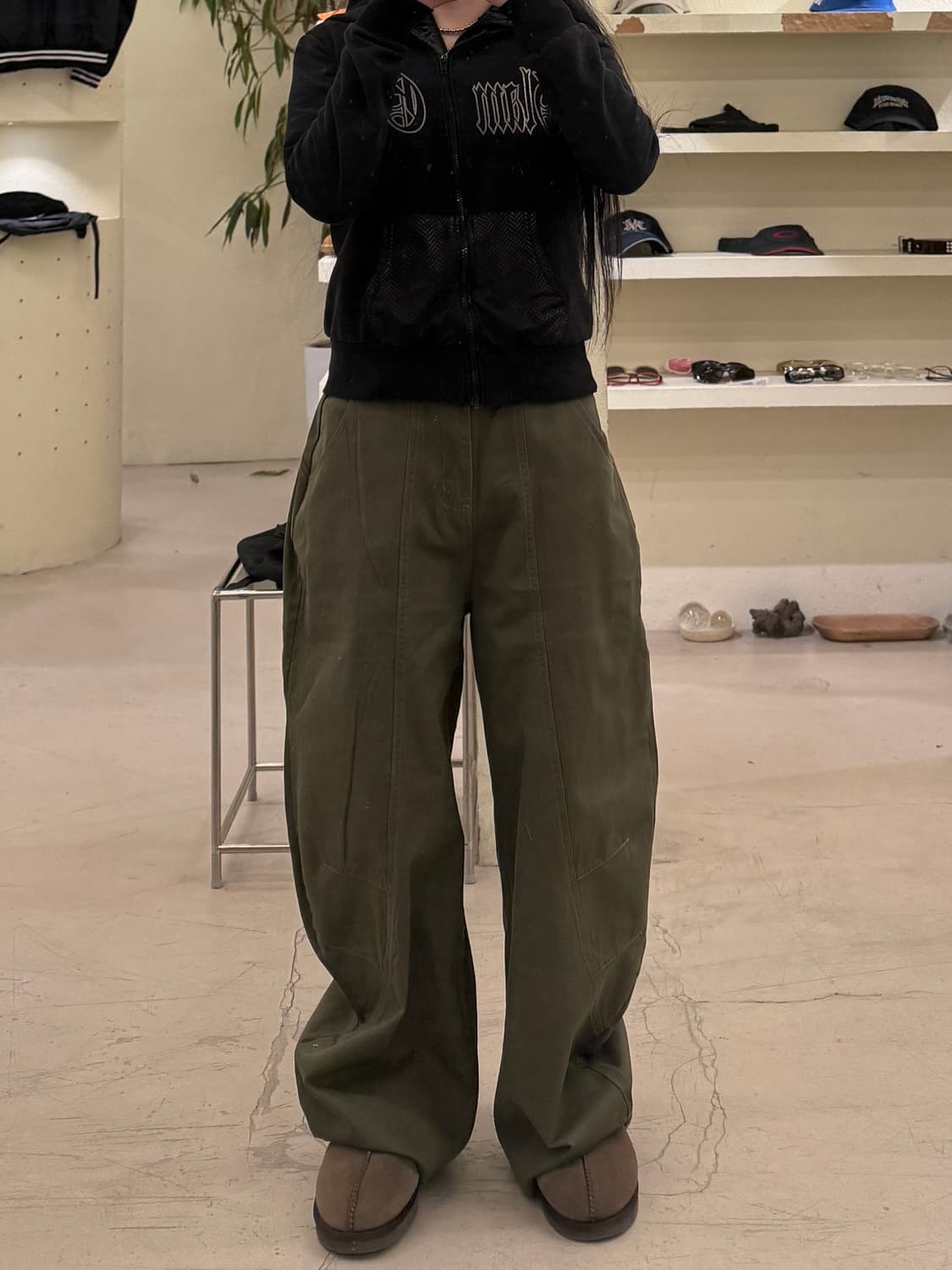 빈티지 카키 커브드 코튼 팬츠 U689 상품이미지1