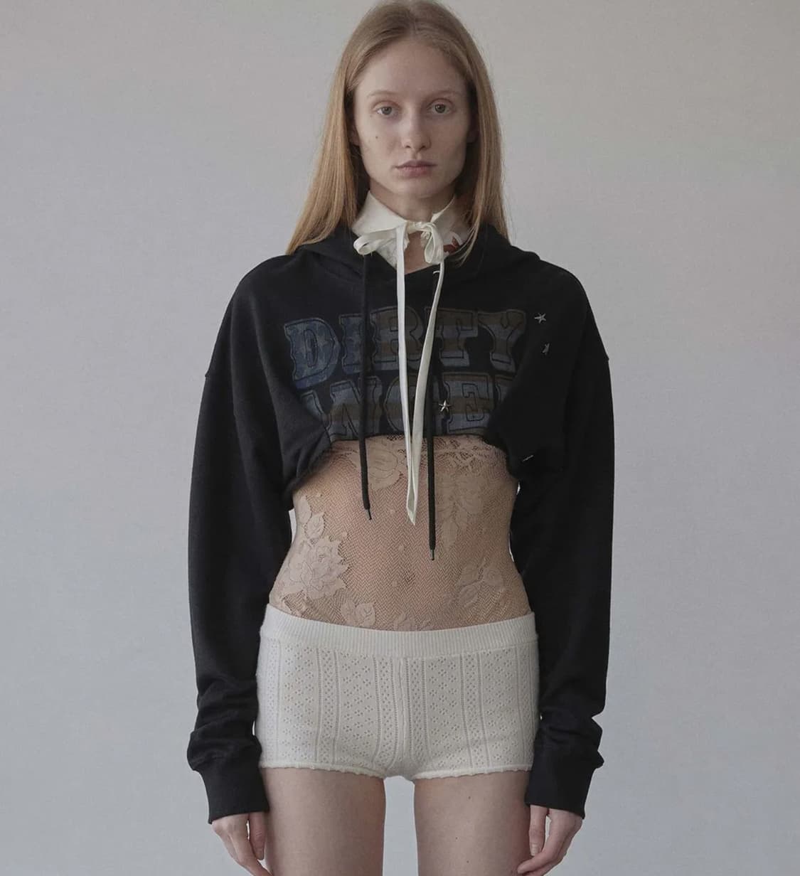 새상품) 스컬프터 Glitter Flag Crop Hoodie Black 상품이미지1