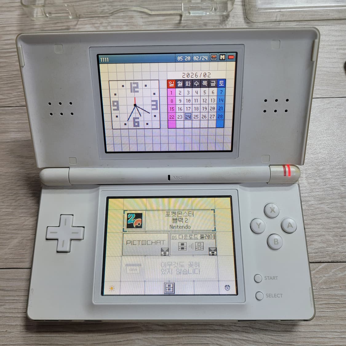 닌텐도 DS lite 화이트 본체에 포켓몬스터 블랙2 상품이미지4