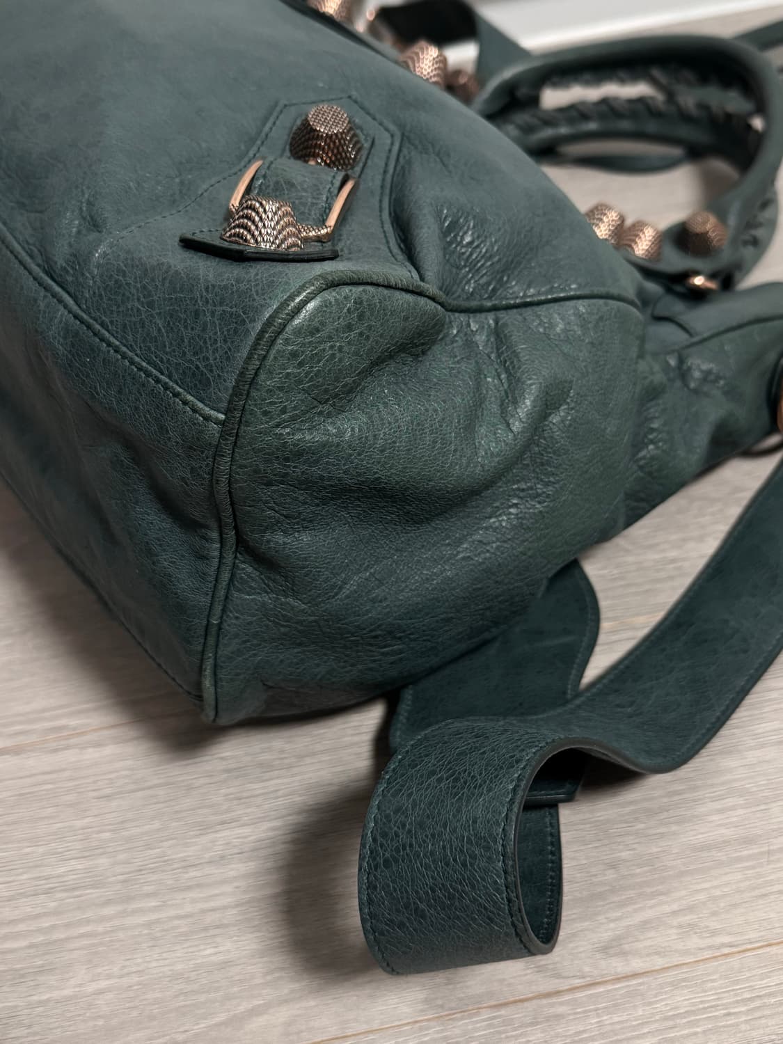 발렌시아가 클래식 시티 틸그린 미디움/상태최상/급처 상품이미지6