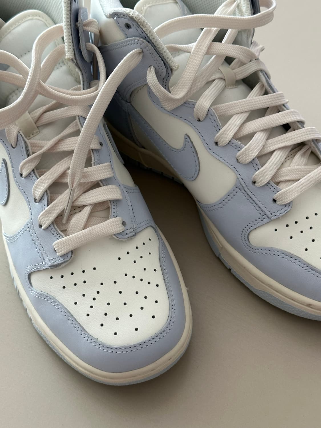 (235) W 나이키 덩크 하이 풋볼 그레이 상품이미지2