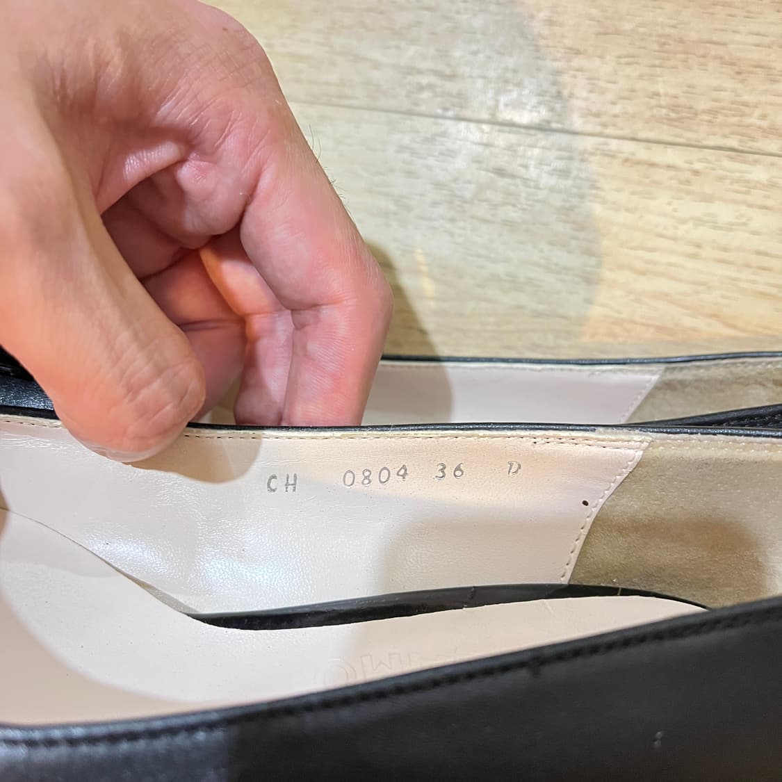 (230~235mm) 페라가모 바라리본 여성구두 EU36사이즈 상품이미지7