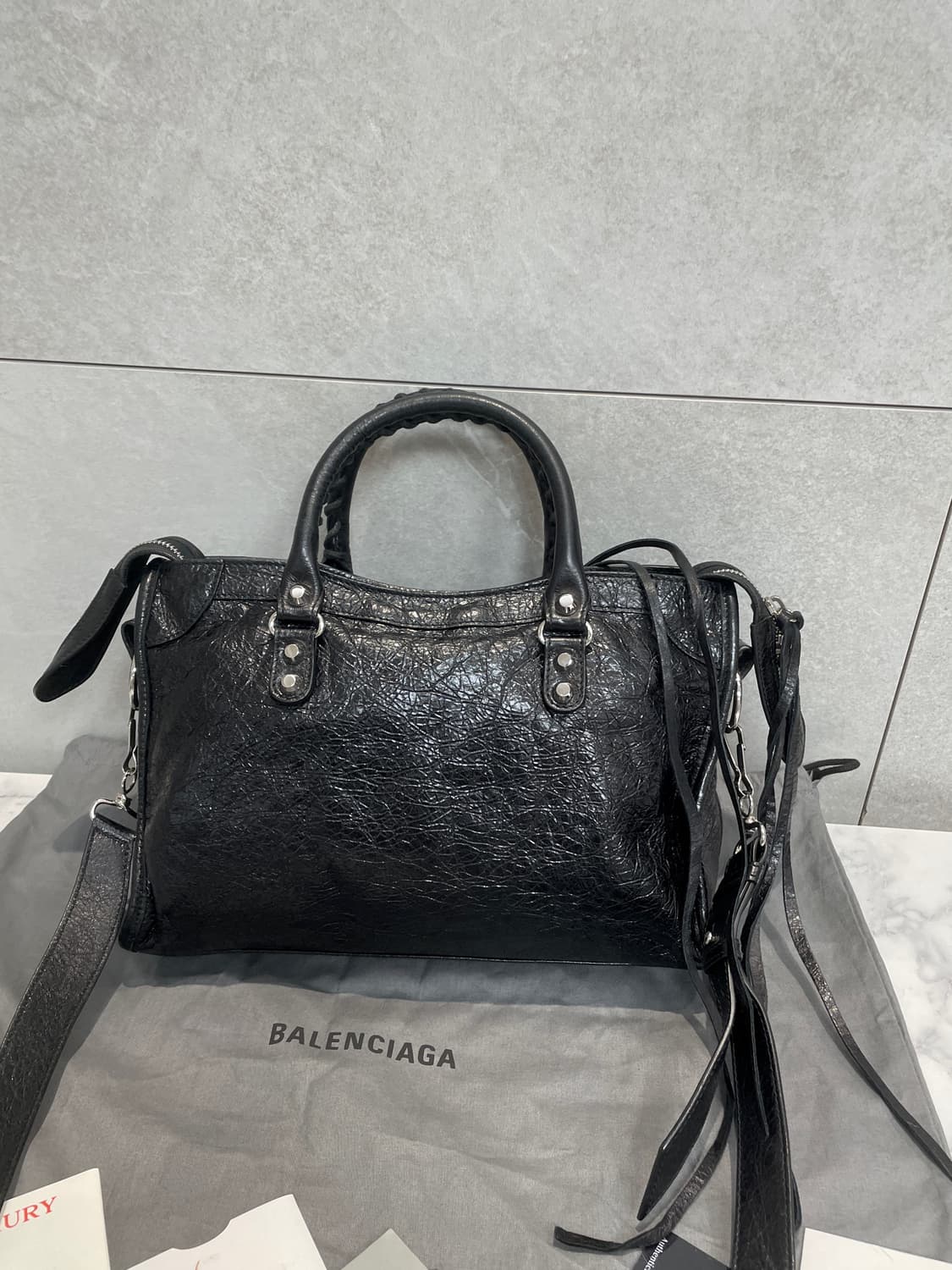 정품 발렌시아가 모터백 스몰 블랙 상품이미지5