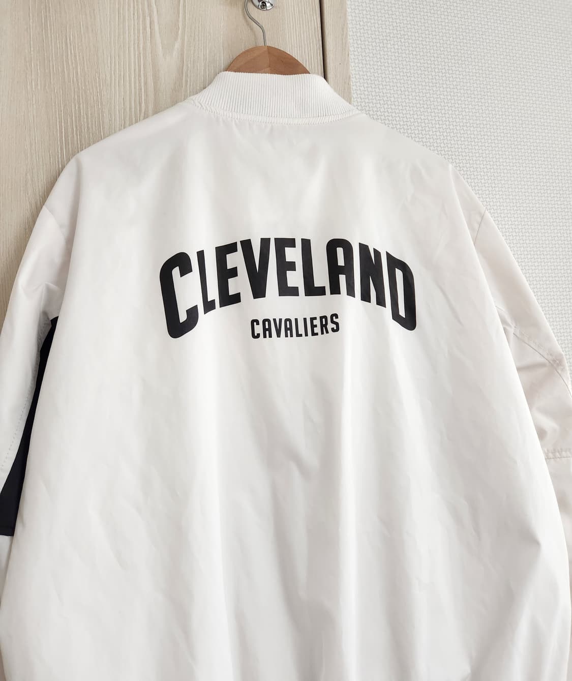 NBA 클리블랜드 캐벌리어스 항공자켓 상품이미지2