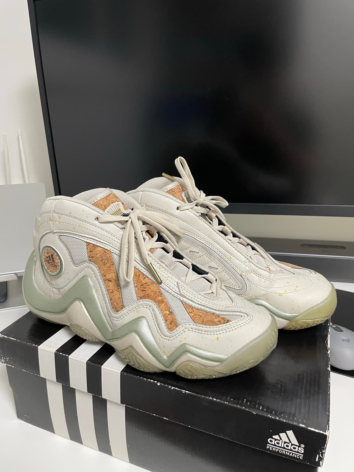 (260) 아디다스 크레이지 97 ‘Kobe Vino Pack’ 상품이미지1