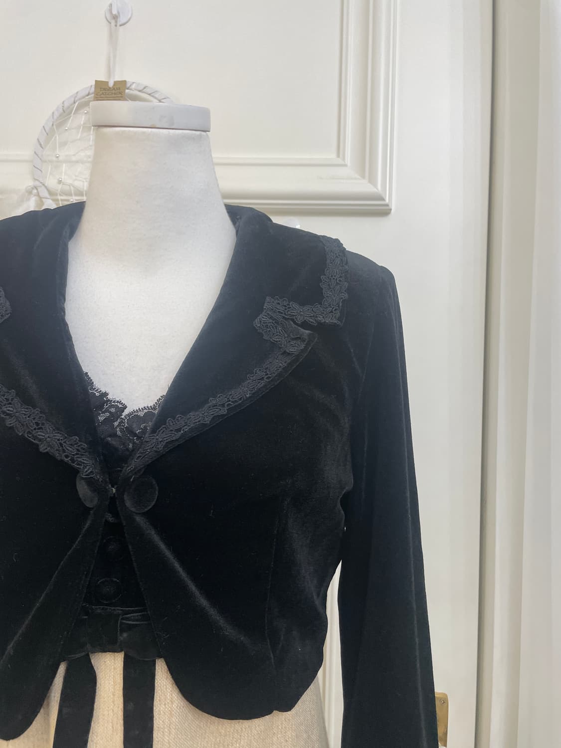 black lace velvet crop jacket 상품이미지8