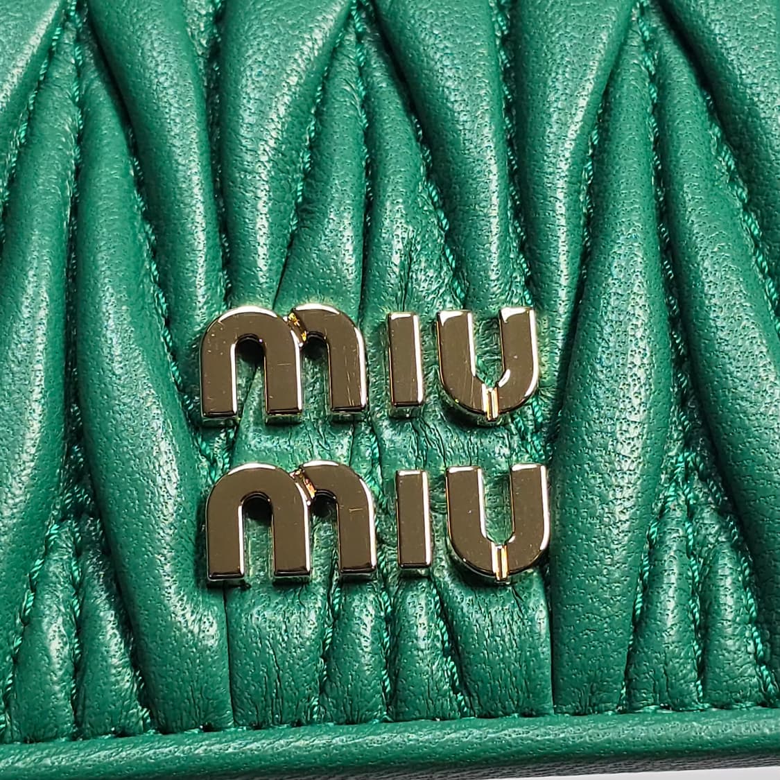 미우미우 마테라쎄 카드지갑 상품이미지9