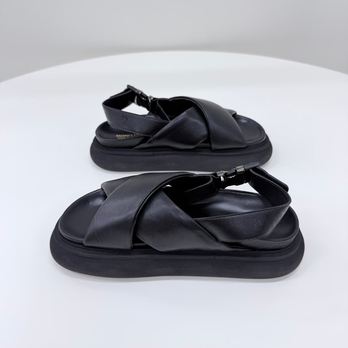 [S급/230] 몽클레어 솔라리스 여성 샌들 슬리퍼 블랙 상품이미지5