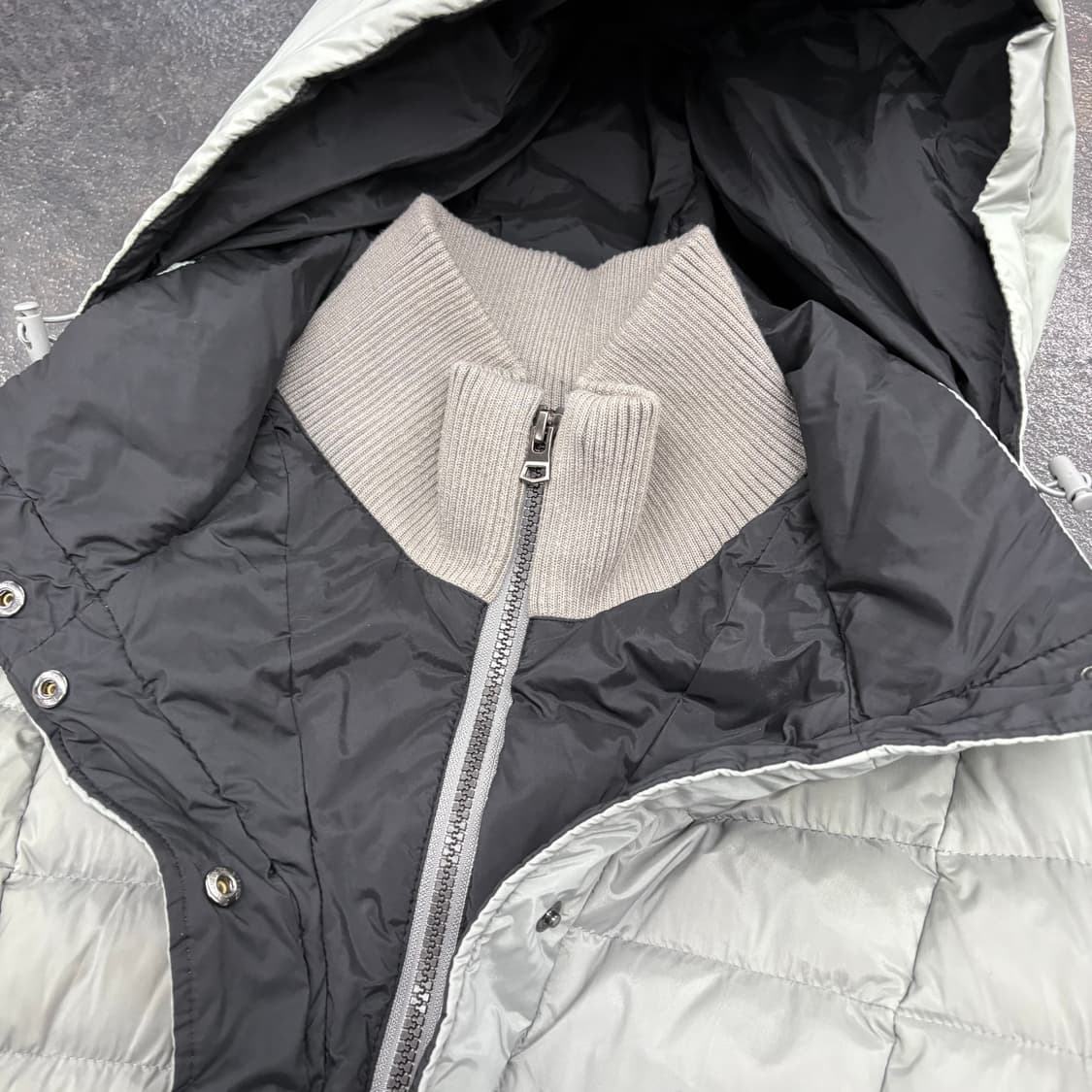 (55)띠어리x유니클로경량패딩 상품이미지4